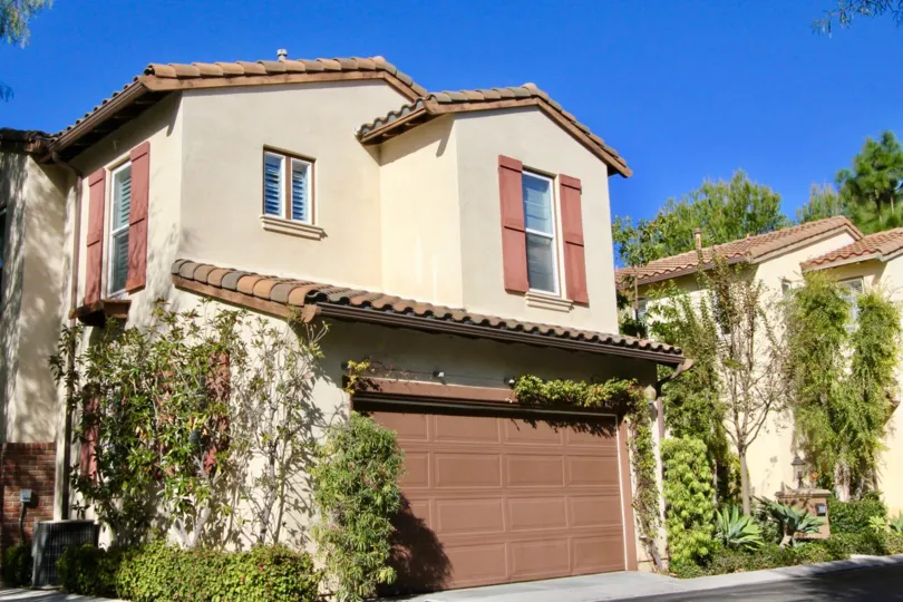 Simple and elegant two storied house on a sunny day in Ivy Wreath community.