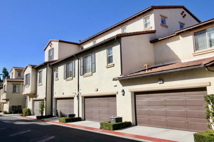 Nice parking place and sunshine near villas in Lombard Court of Irvine