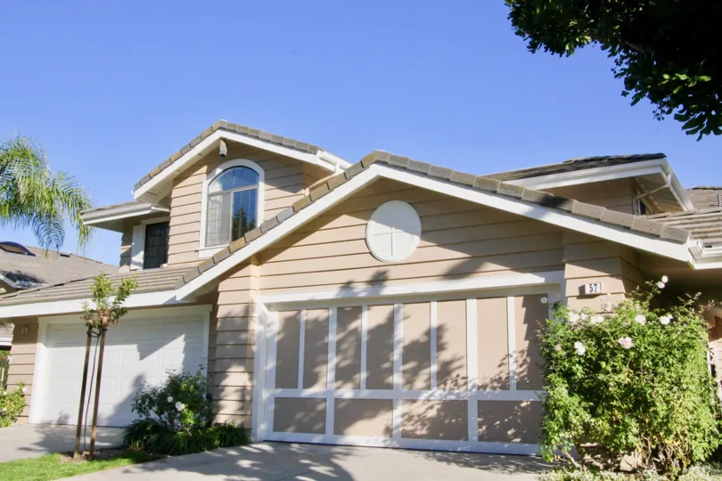 Excellent sunshine near villa with trees in Ridge Garden Homes of Irvine