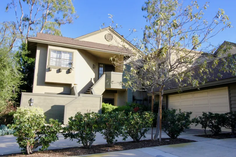 Modern and Stylish home in Ridge Townhomes Akins Community in Irvine, California