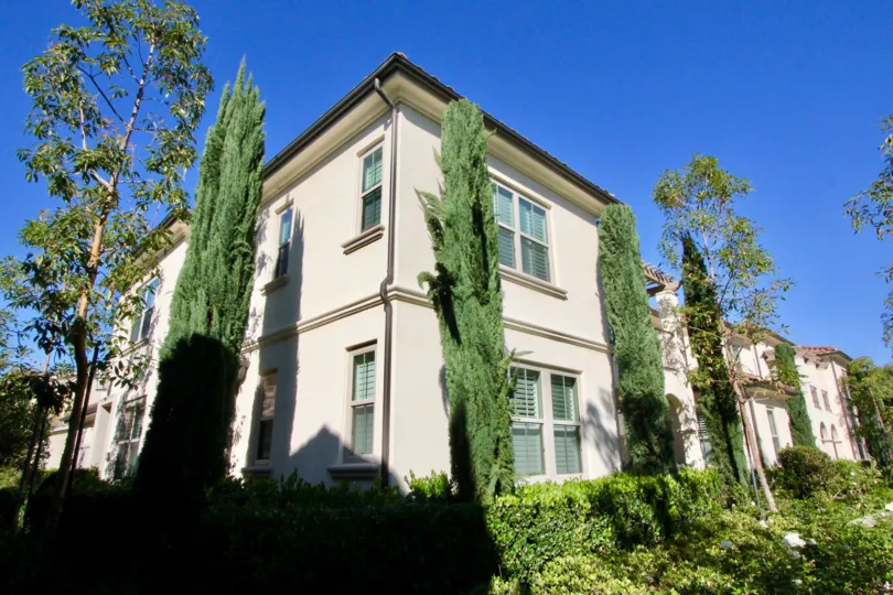 trees in the corner of houses at Sanata rosa Community, Irvine, California