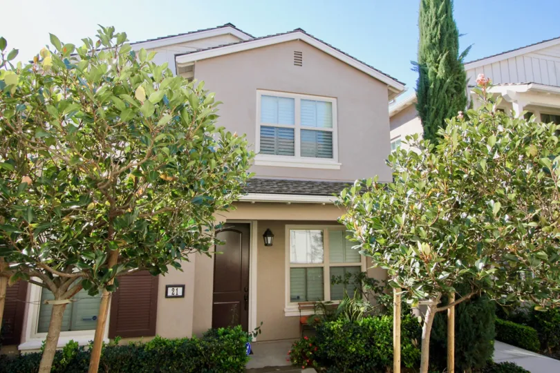 THE 21ST FLAT IN THE SANTA ROSA WITH THE PLANTS, TREES