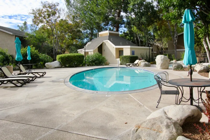 Pool, patio, deck, garden, outside, lounge, home owner, summer