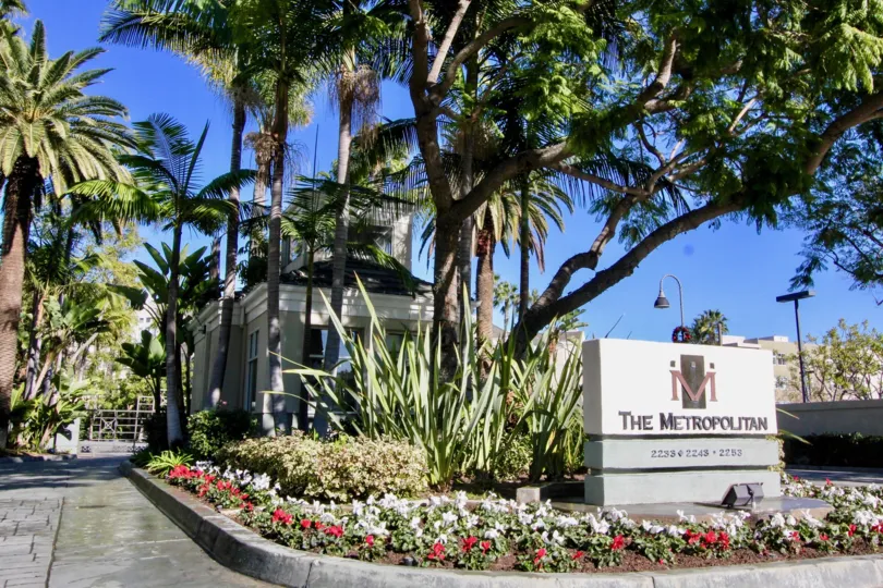 The Metropolitan attractive View Park Location at Irvin city