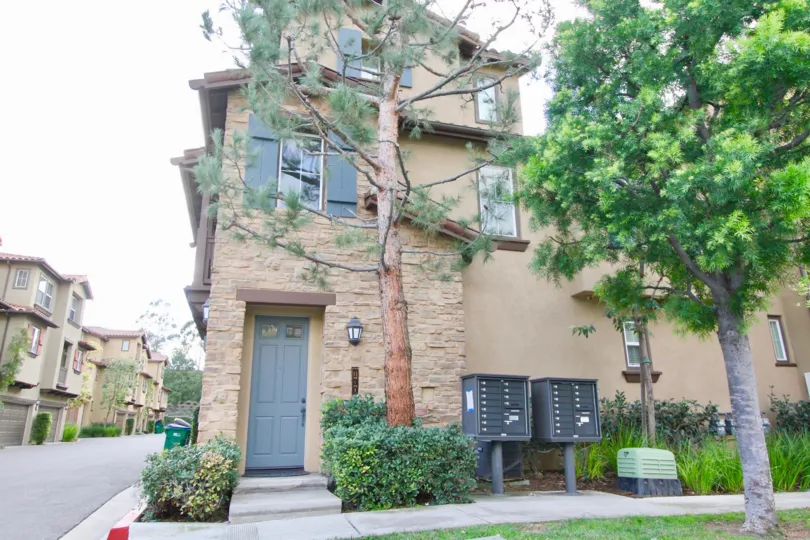 A corner view of a three-and-a-half unit in Whispering Glen community.