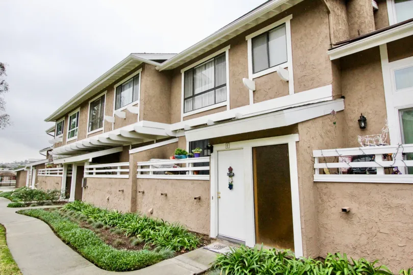 A big apartment in the Coyote Creek with some more plants.