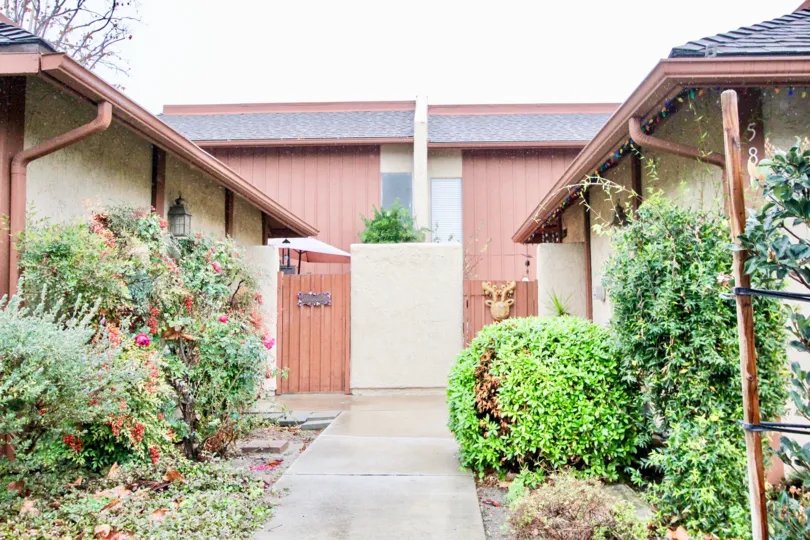 Beautiful Villa with green garden in Heritage Village of La Habra