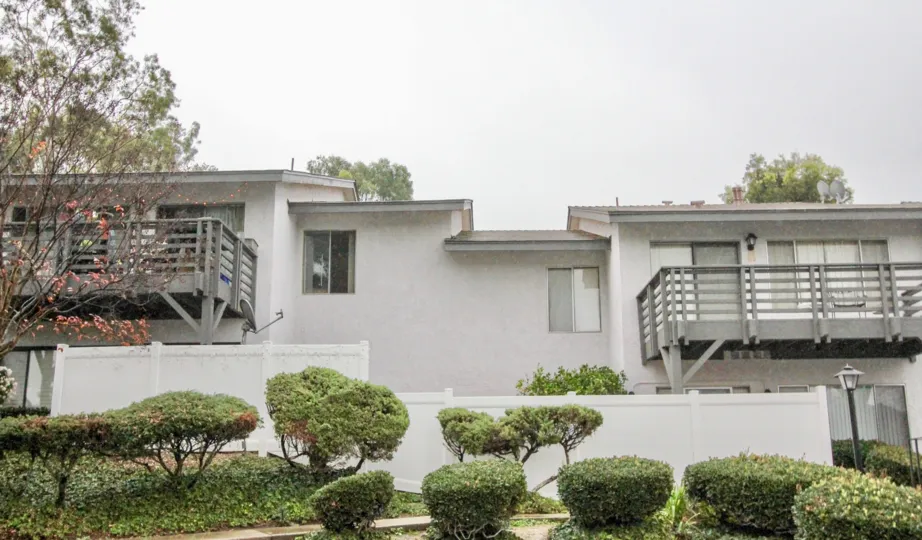 An eye catching and simply pretty house in the State of California.