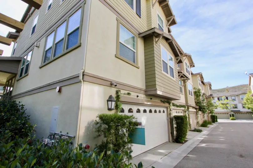 A home with a garage in Briar Rose, Ladera Ranch, California