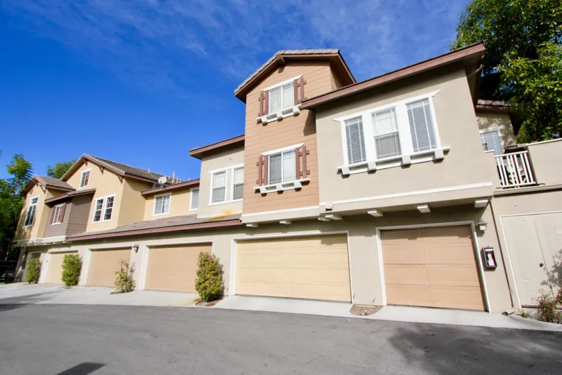 Multi family housing with garages in the community of Chambray in Ladera Ranch, California