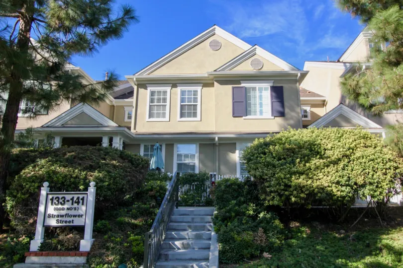 Charelston Place Community located in Ladera Ranch, California
