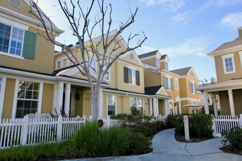 There are some well designed houses in the Charleston Place.