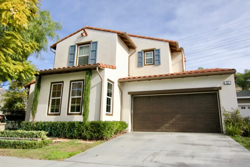 Lawn and overcast at Davenport in Ladera Ranch, CA