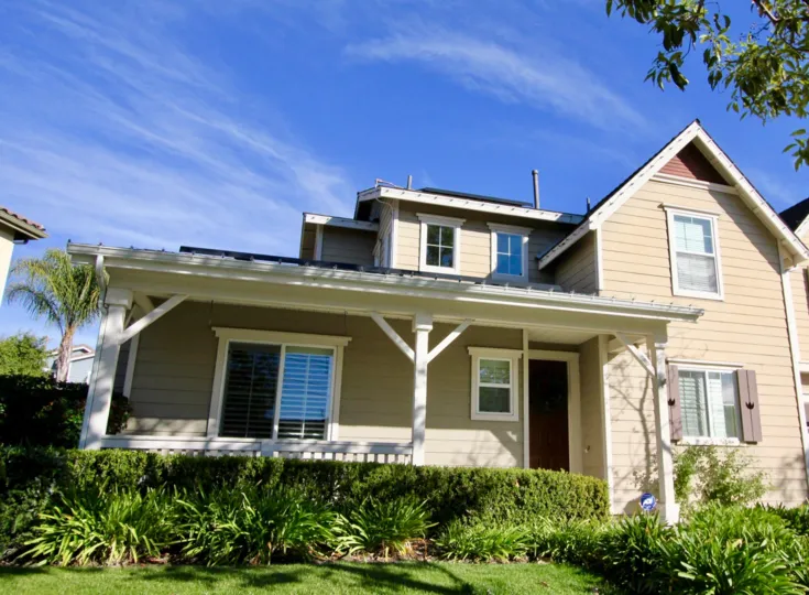 A modern house under the blue sky at Potters Bend.