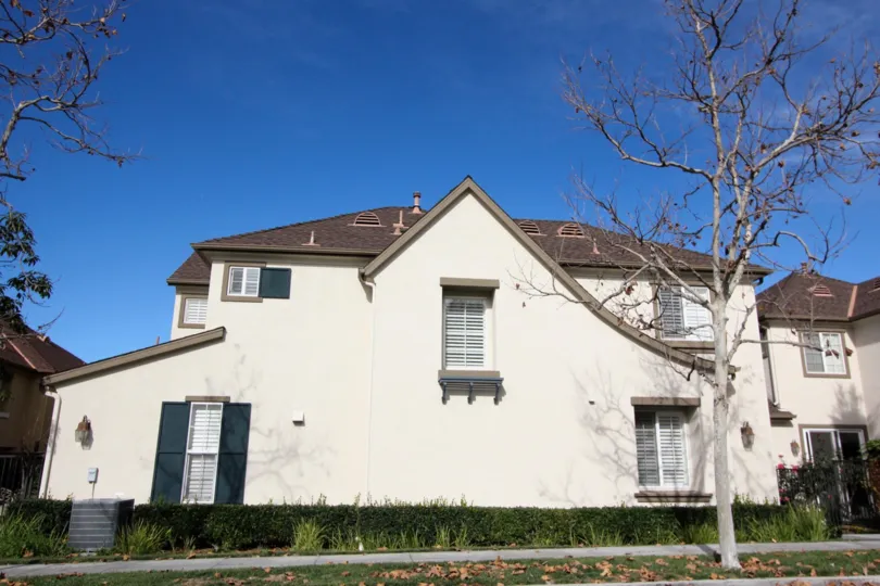 A bright and sunny day at Sycamore Grove in Ladera Ranch, Californial.