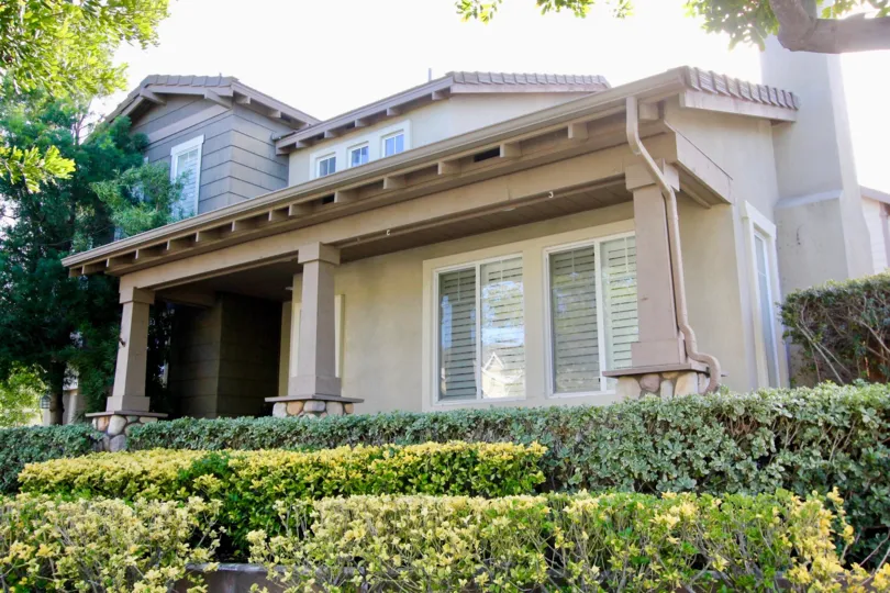Hedges and front lawn at the Trails in Ladera Ranch, CA
