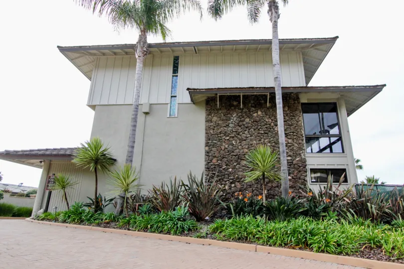 Blue Lagoon's classy building with it's stonewall design in the Laguna Beach, California