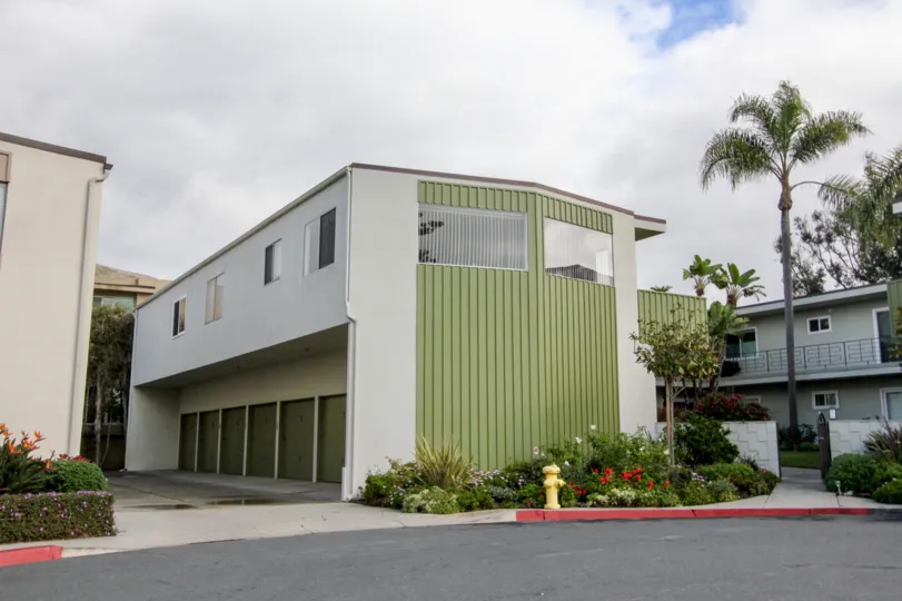 Garages available at Crown Point community in Laguna Beach, CA