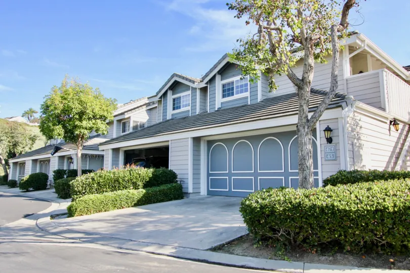 Laguna Niguel has its origins in the Rancho Niguel Mexican land grant, which was acquired in 1959 by the Laguna Niguel Corporation to develop one of California's first master-planned communities.