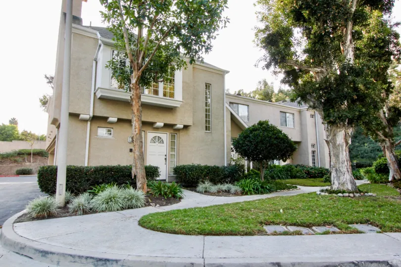 Bridgeport Terrace within the Irvine Spectrum area, Integrated Realty Group offering superior marketing exposure, highly personalized service and exceptional knowledge of all the Orange County Real Estate markets, including Aliso Viejo, Laguna Beach, and 