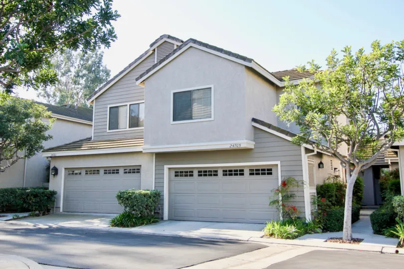 Beautifully green and bright Camden Court in Laguna Niguel, California