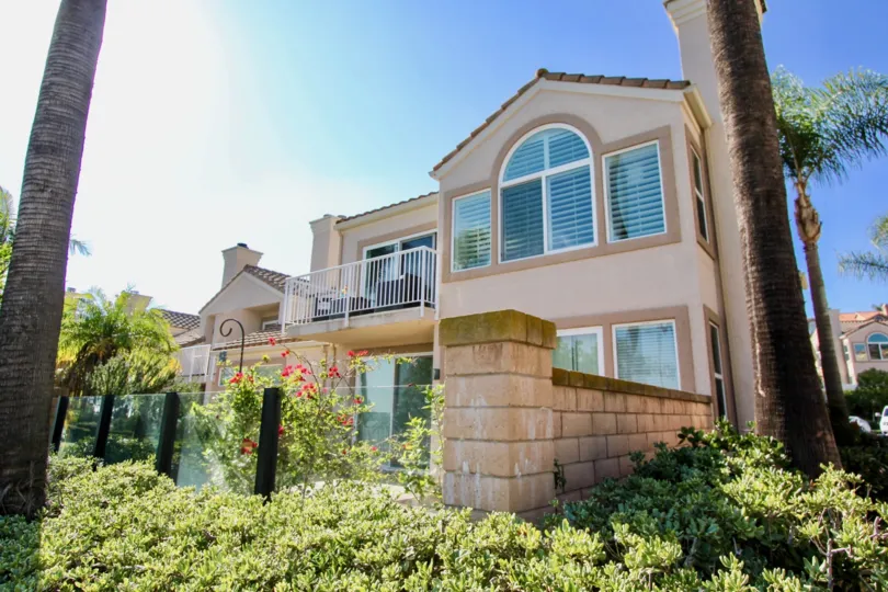 the capri is a blueberry house of the laguna niguel city in california