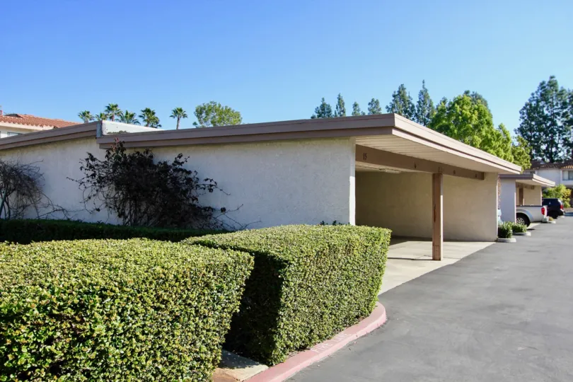 Laguna Niguel has its origins in the Rancho Niguel Mexican land grant, which was acquired in 1959 by the Laguna Niguel Corporation to develop one of California's first master-planned communities.