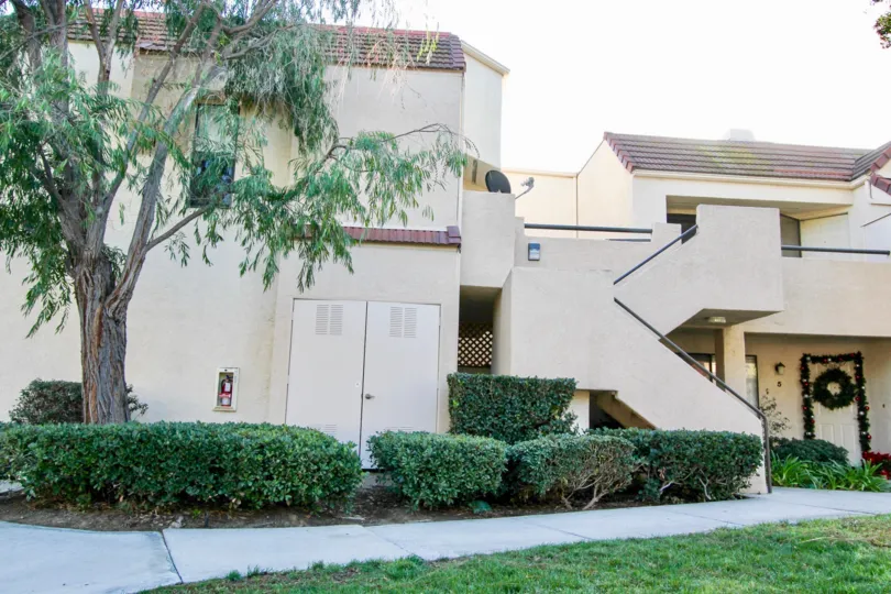Shaded entrance to a building complex in Laguna Niguel