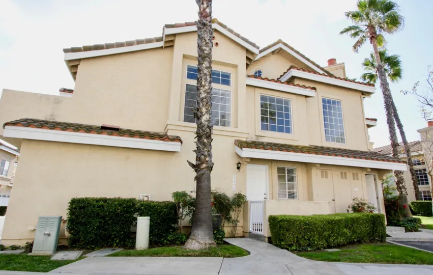 Del Prado Villas homes are locaed in the coastal communiy of Laguna Niguel. Below are the homes for sale in Del Prado Villas. Our Laguna Niguel Real Estate agents can guide you through the homes located in the Del Prado Villas community of Laguna Niguel w