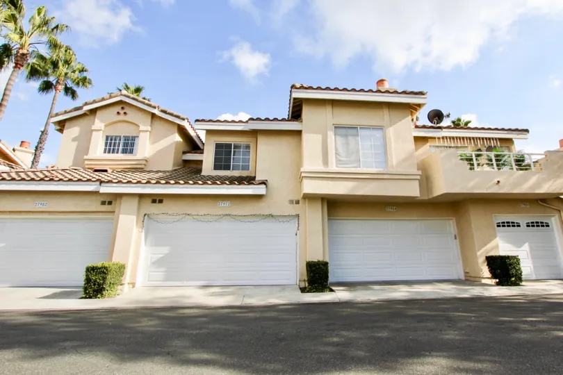 Below are the homes for sale in Del Prado Villas. Our Laguna Niguel Real Estate agents can guide you through the homes located in the Del Prado Villas