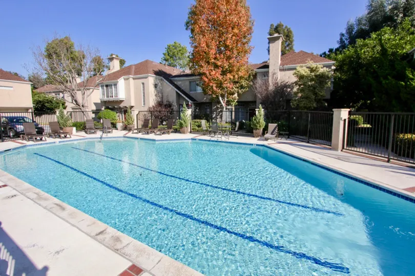 the hampton village is a amazing swimming pool of the laguna niguel city in california