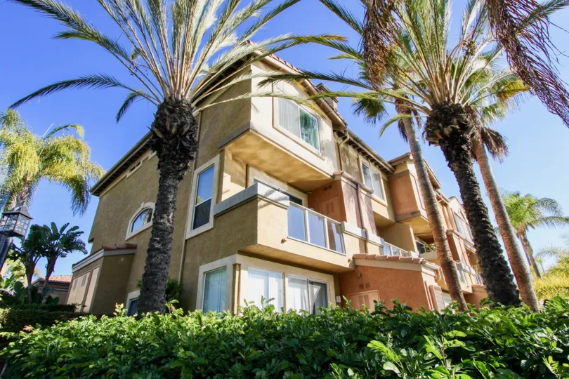 Two stair building with slanting roof and nice balconies in La Vista.