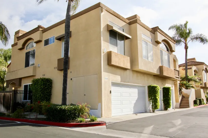 the mirador is a sandalwood house of the laguna niguel city in ca
