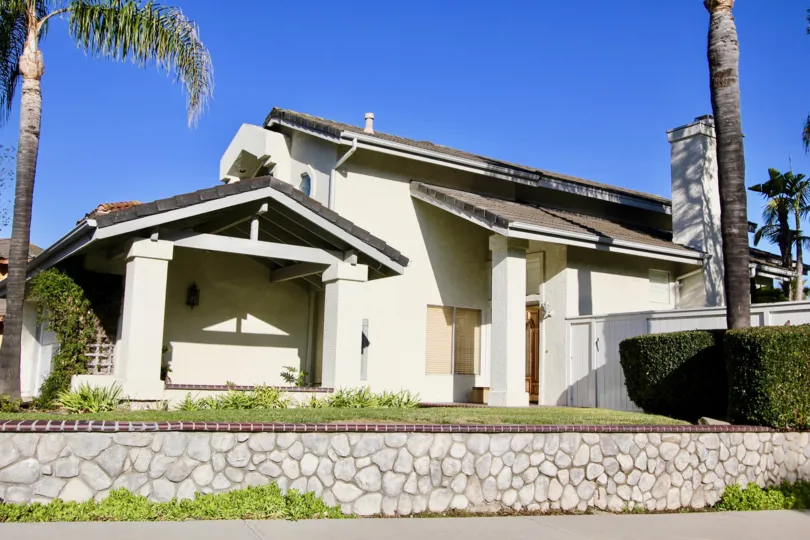 Excellent Villa with palm trees on a bright sunny day in Niguel Vista of Laguna Niguel