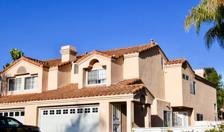 Our Laguna Niguel Real Estate agents can guide you through the homes located in the Saltaire community of Laguna Niguel whether you are looking for Laguna Niguel condo or Laguna Niguel homes for sale.
