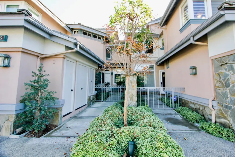 Stoney Pointe homes are located in the coastal community of Laguna Niguel. Below are the homes for sale in Stoney Pointe community. Our Laguna Niguel Real Estate agents can guide you through the homes located in the Stoney Pointe community of Laguna Nigue