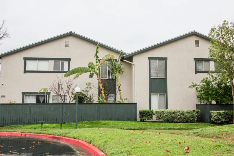 Fabulous lawn and banana trees nearby villa of Aliso Creek Villas of Lake Forest