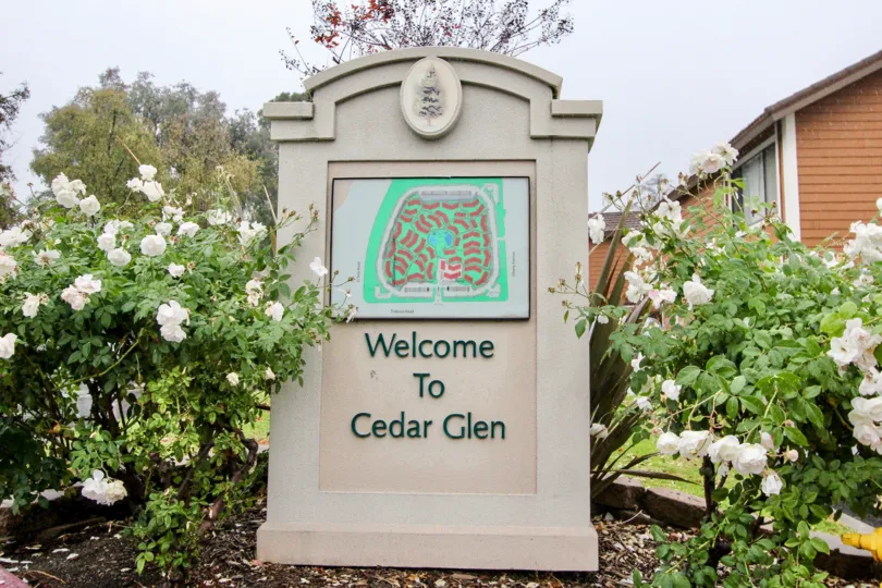 A large welcome sign in Cedar Glen in Lake Forest, CA