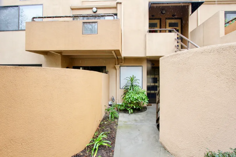House and pathway at Le Parc in Lake Forest, CA