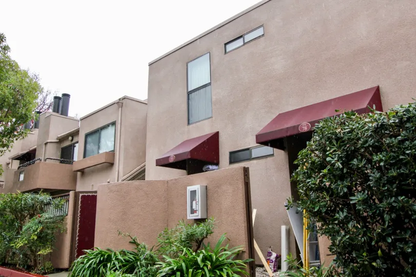 Le Parc Our new Portola Hills Community is comprised of seven distinct neighborhoods, all within a private gated community featuring tree-lined streets and premium views. With a focus on family and healthy active living, we’ve incorporated a multitude of 