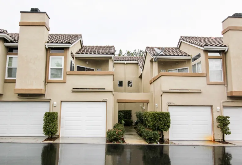Homes with attached garages in Montecido, Lake Forest, California