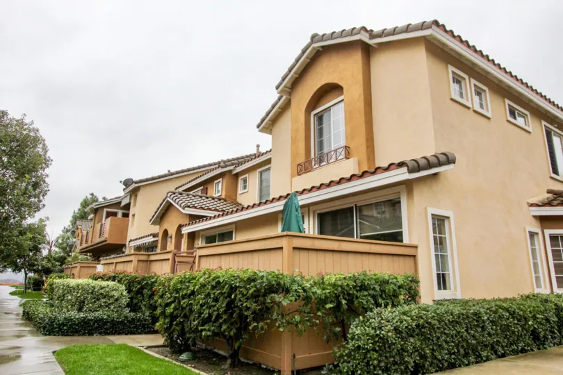 two story townhome with private patio in palermo community in lake forest california