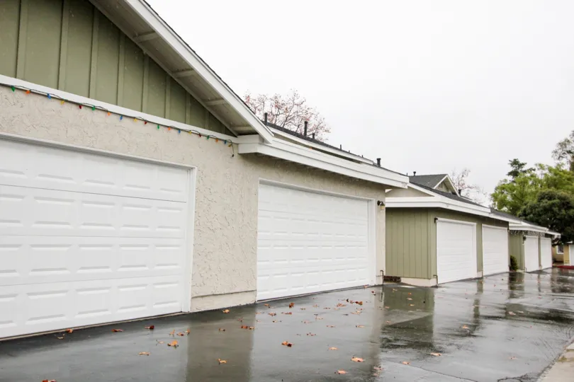 A rainy day with a residential area in the Richwood.