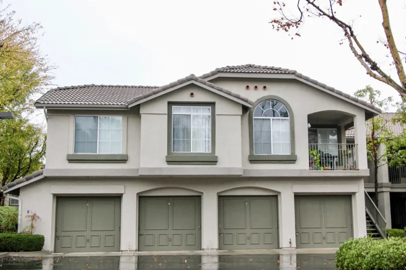 A cloudy but pleasant day at Salerno Community in Lake Forest, California