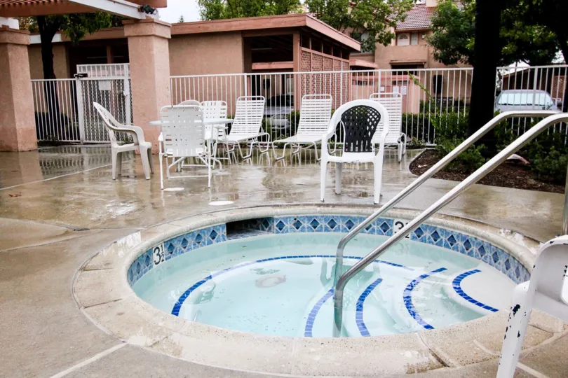 Beautiful sitting place and small swimming pool in Serrano Sandcastle of Lake Forest