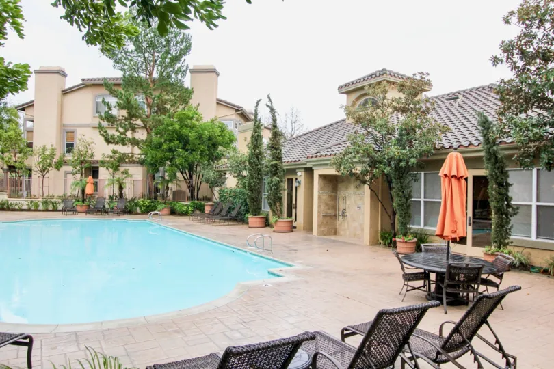 the Tuscany at Foothill Ranch is a beautiful swimming pool of the lake forest city in california