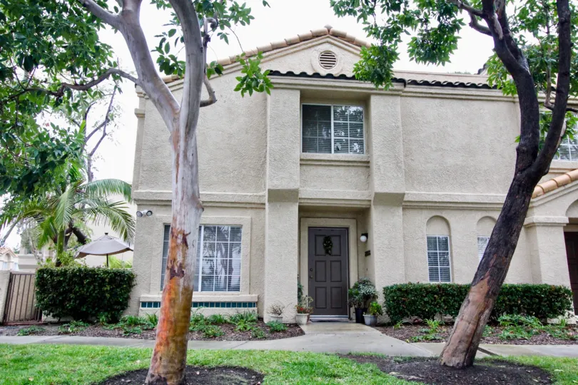 Trees and front lawn at Vista Del Flores in Lake Forest, CA