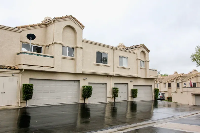 A clear day at the condo in Vista Del Flores in Lake Forest