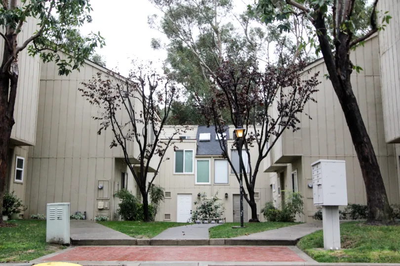 Rainy and overcast at Vista Verde Townhomes in Lake Forest, CA