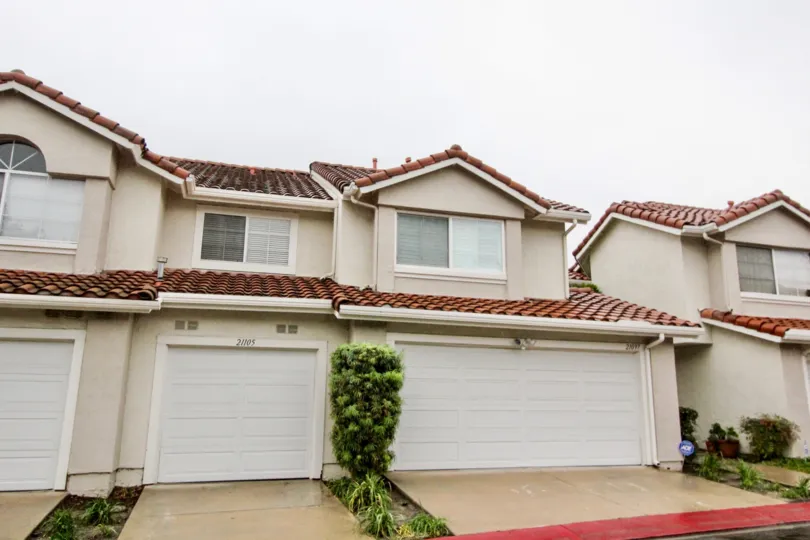 Overcast at the Willow Glen community of Lake Forest, CA